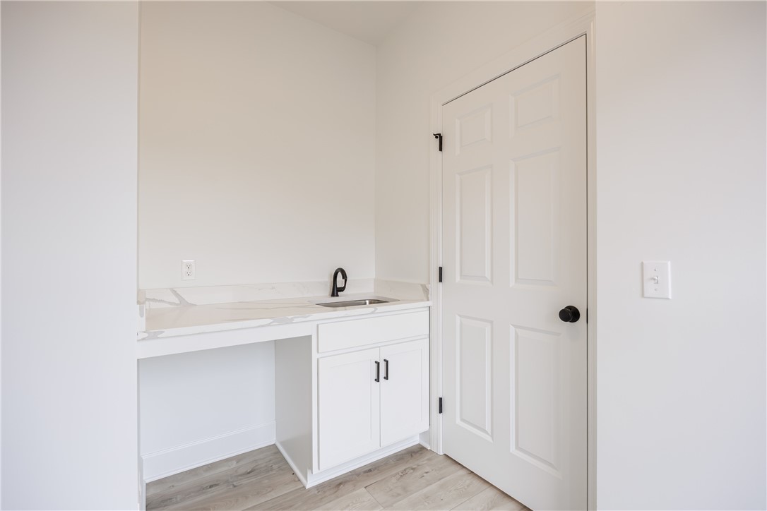 5995 Southbrook Drive, Ontario, New York image 16