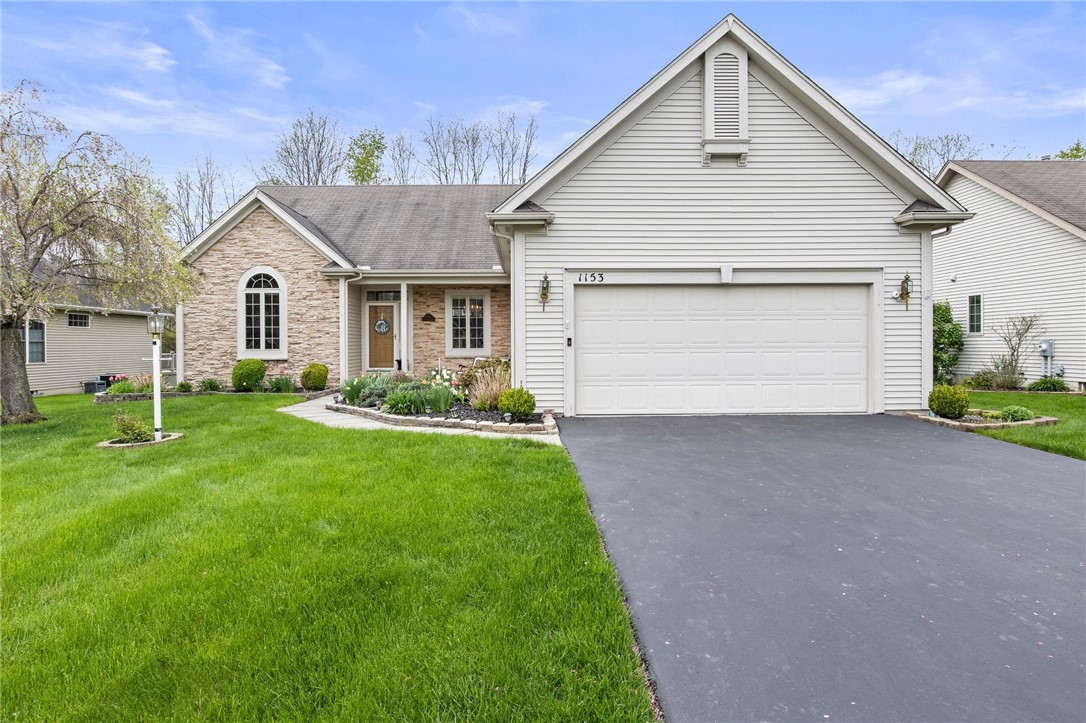 1153 Twin Leaf Terrace Ter, Webster, New York image 1