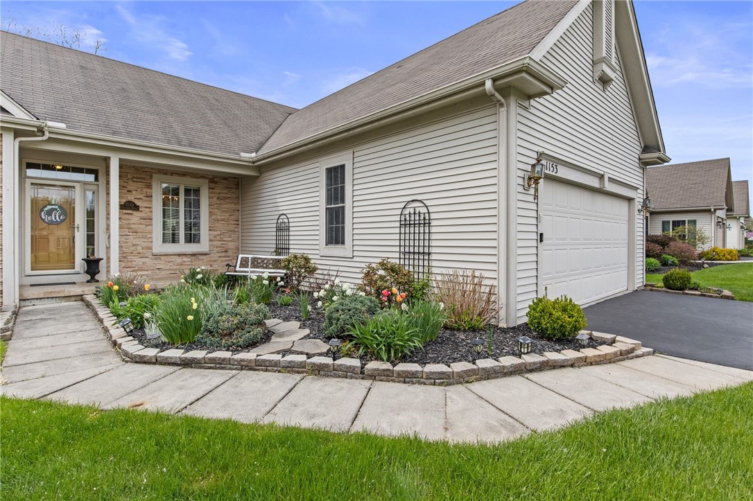 1153 Twin Leaf Terrace Ter, Webster, New York image 4