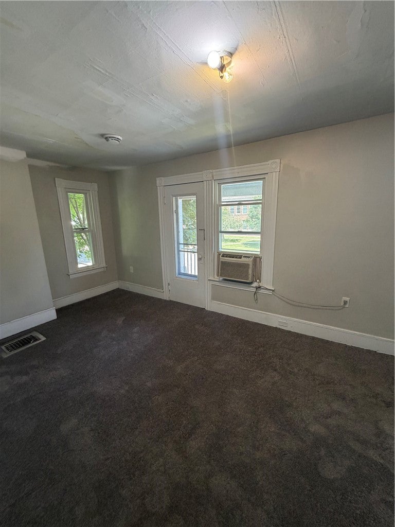 Photo of 454 Riverside Avenue #B, Elmira City, NY 14904 (MLS # R1701473)