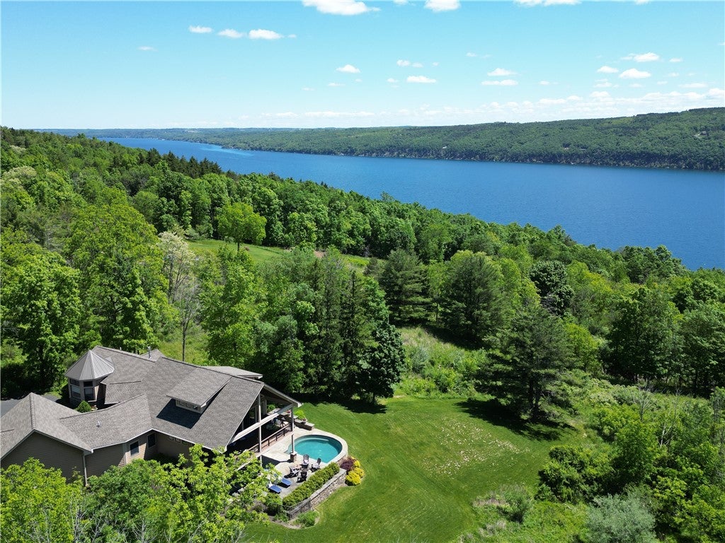 5491 Seneca Point Rd