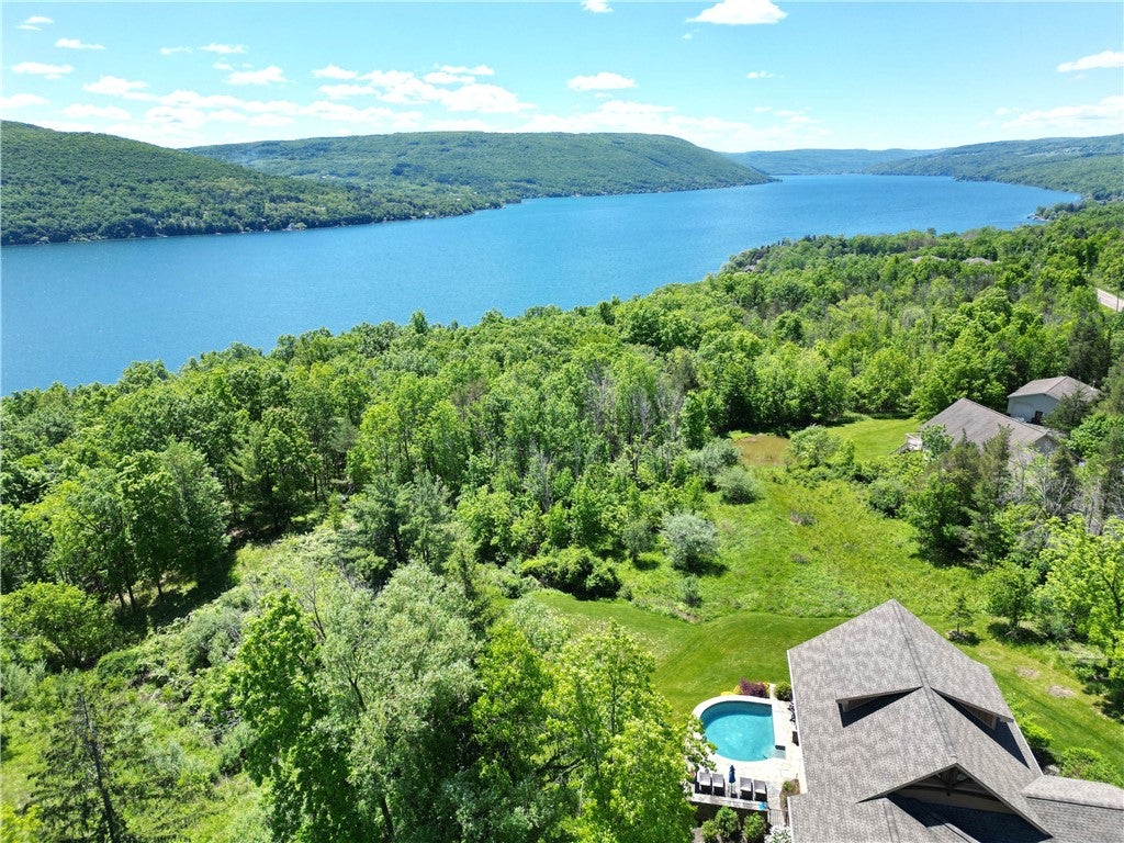 5491 Seneca Point Rd