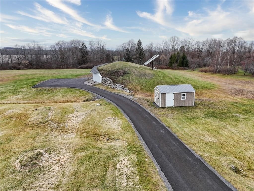 2654 Whalen Road