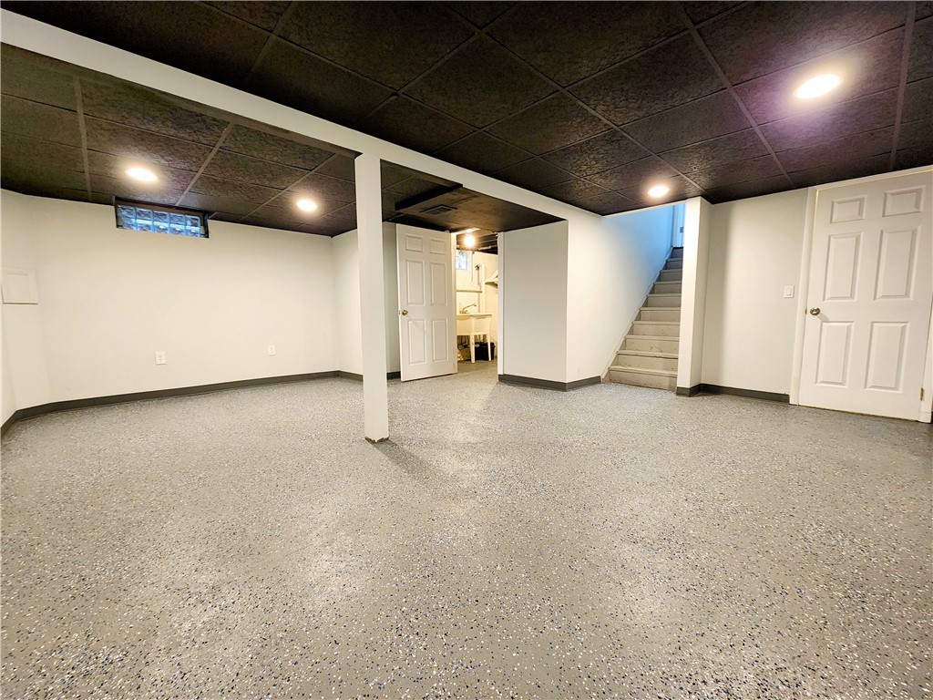 657 Regina Drive, Webster, New York image 38