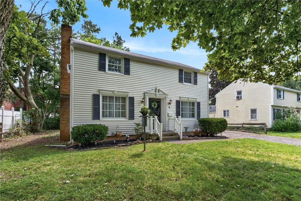 Photo of 9 Apollo Drive, Greece, NY 14626 (MLS # R1704837)