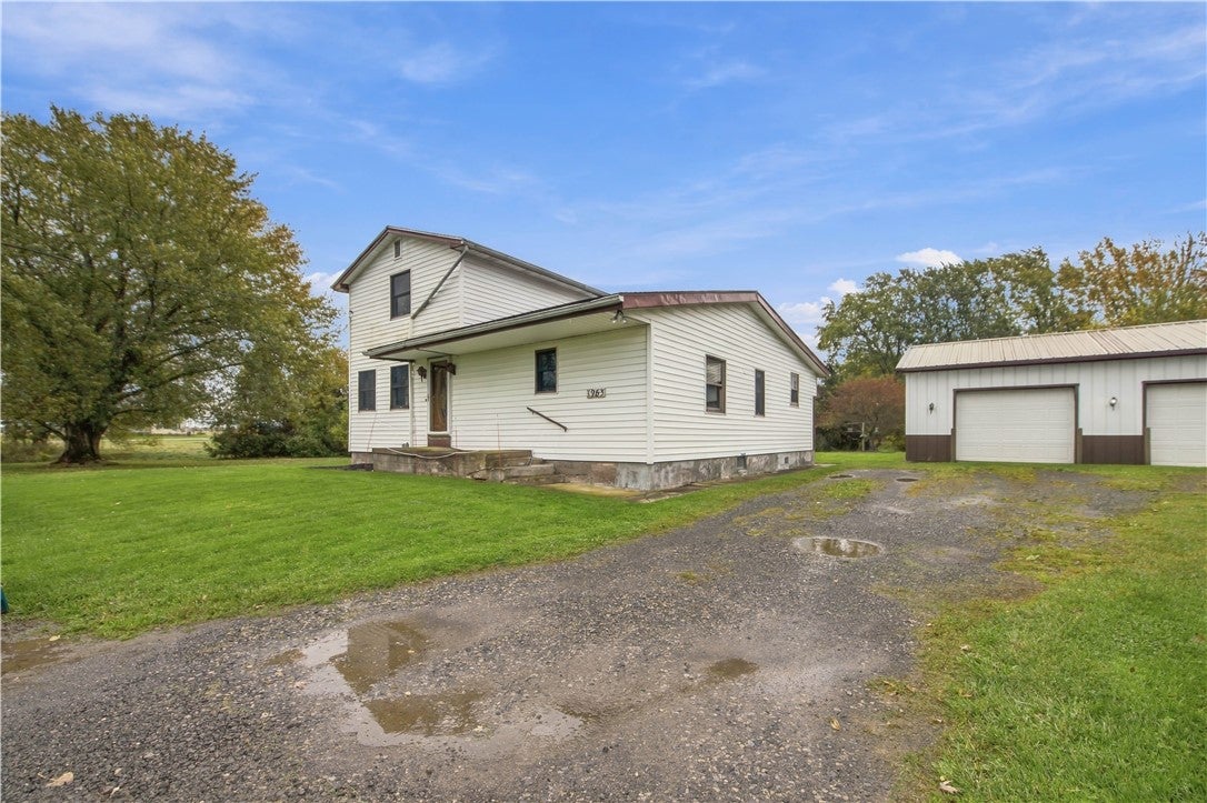 1963 N Hamlin Road