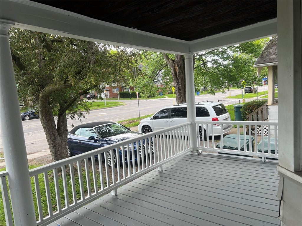 943-945 Dewey Avenue 943