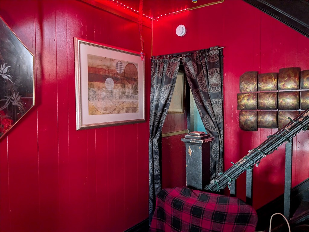 77 Roycroft Drive Drive