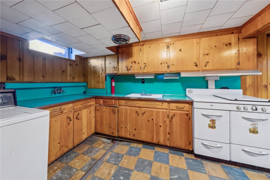 72 Hampshire Drive, Brighton, New York image 39