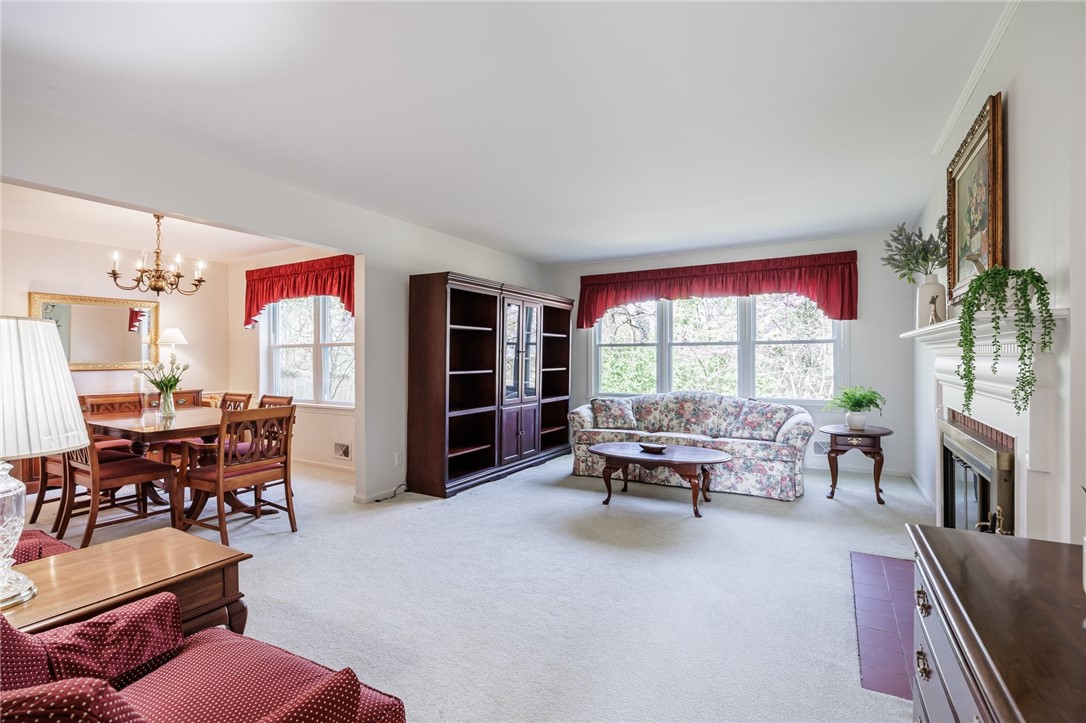 32 Cricket Hill Drive, Pittsford, New York image 15