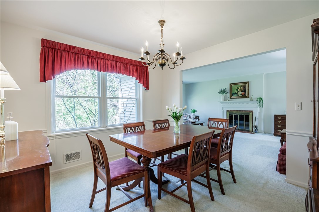 32 Cricket Hill Drive, Pittsford, New York image 12