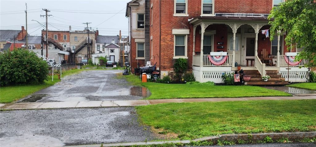Photo of 198 Center Street, Canandaigua City, NY 14425 (MLS # R1693149)