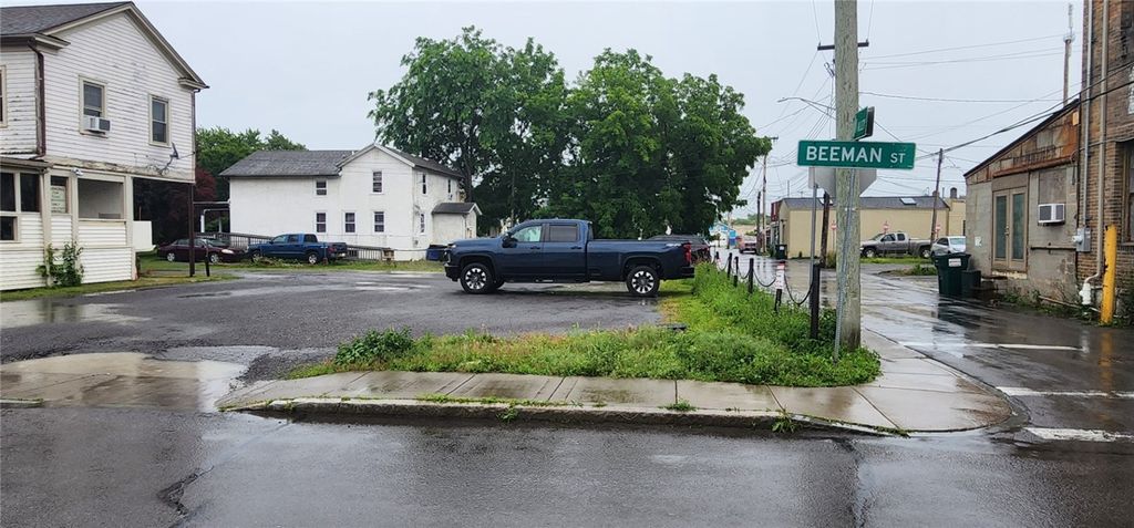 Photo of 198 Center Street, Canandaigua City, NY 14425 (MLS # R1693149)