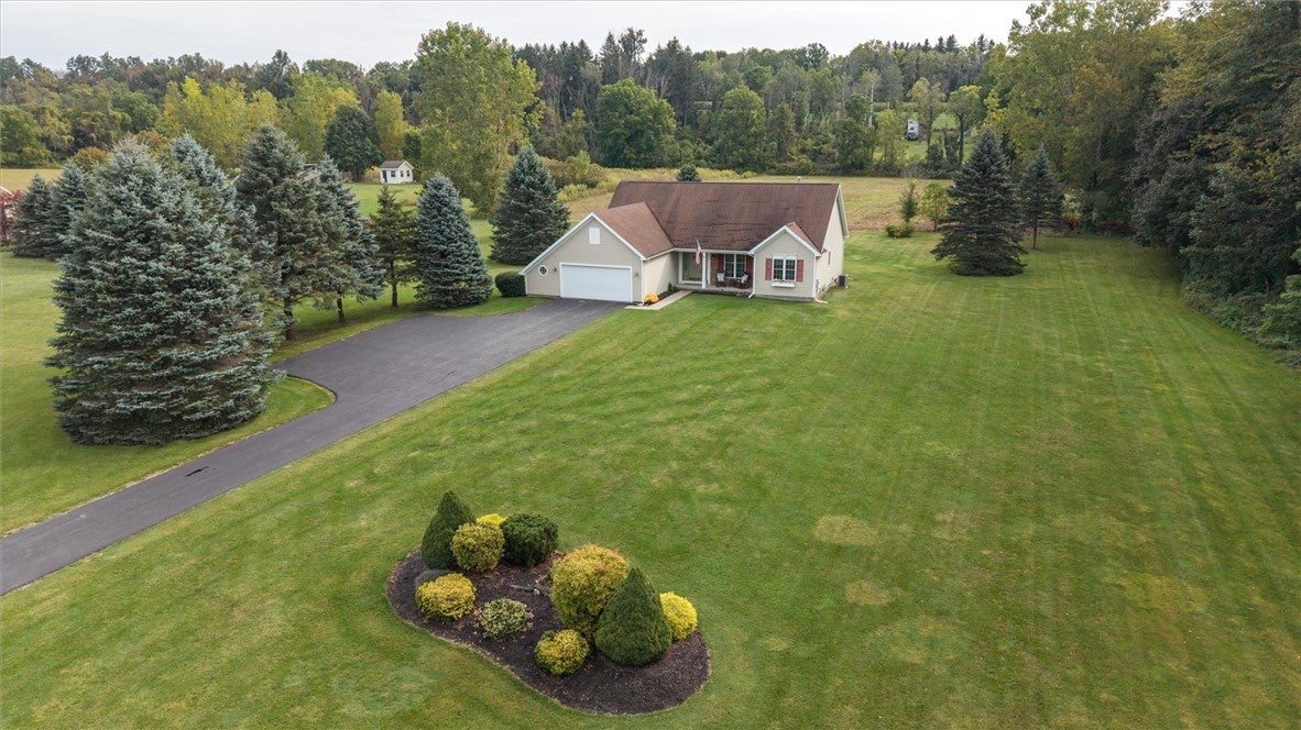 4394 Witherden Rd Road