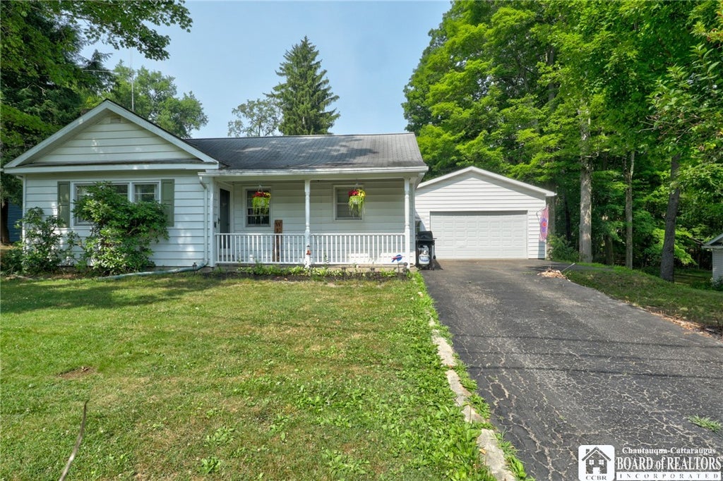 Photo of 318 Maplecrest Avenue, Busti, NY 14750 (MLS # R1697939)