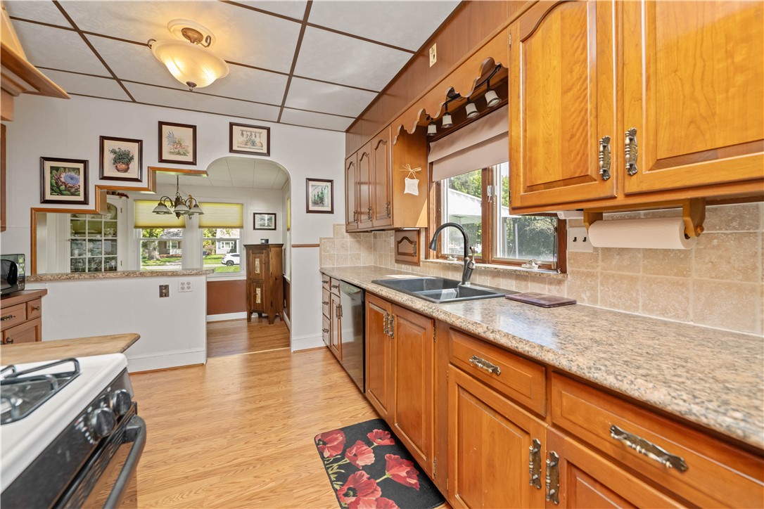 43 Cinnabar Road, Irondequoit, New York image 6