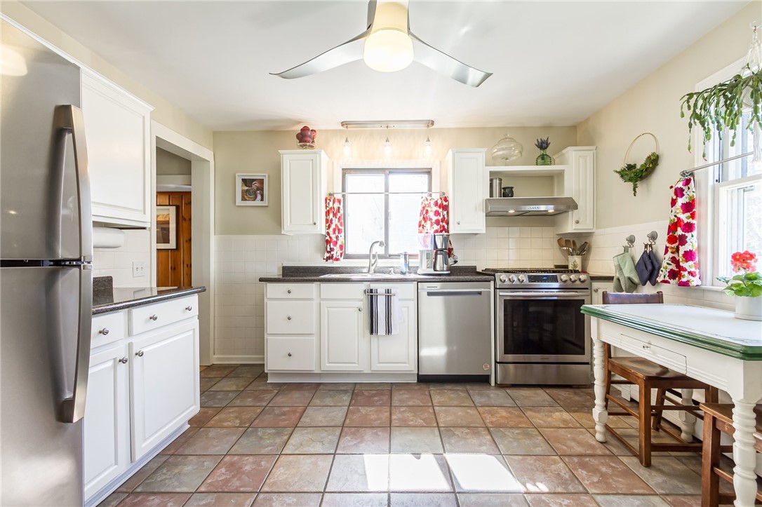 181 Belmont Road, Greece, New York image 11