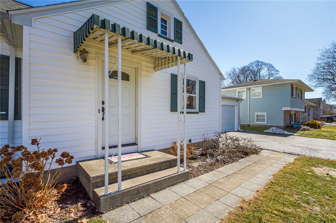 181 Belmont Road, Greece, New York image 8