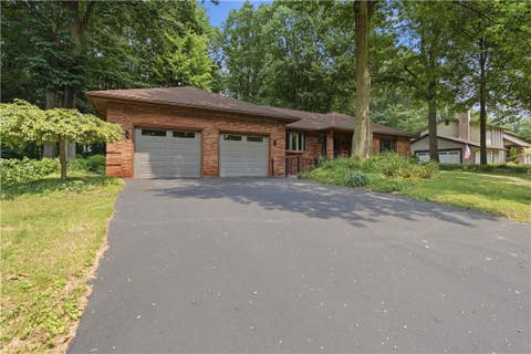 Tiny photo for 10 Woodbriar Lane, Chili, NY 14624 (MLS # R1702525)