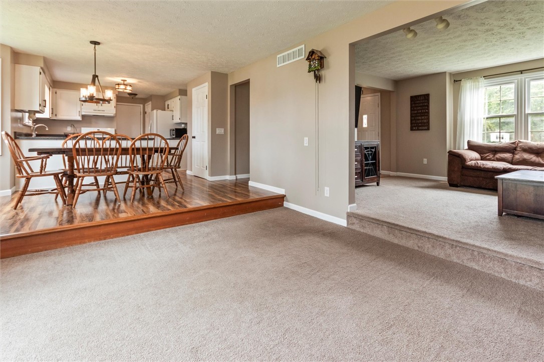 60 Hillbridge Drive Dr, Greece, New York image 17