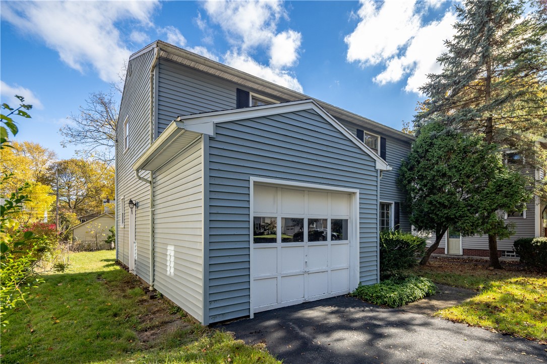 Rochester, Ny Homes For Sale 1 104 seminole way