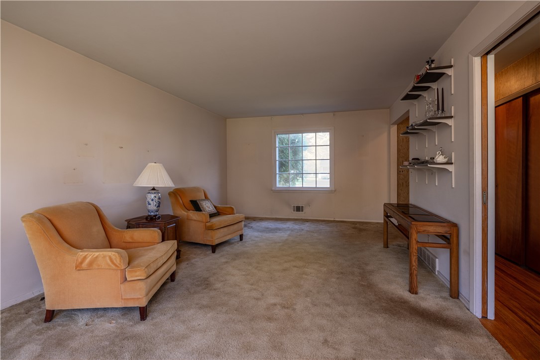 Rochester, Ny Homes For Sale 4 104 seminole way