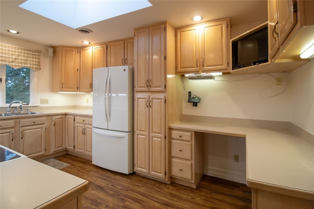 57 Winterset Drive, Penfield, New York image 4