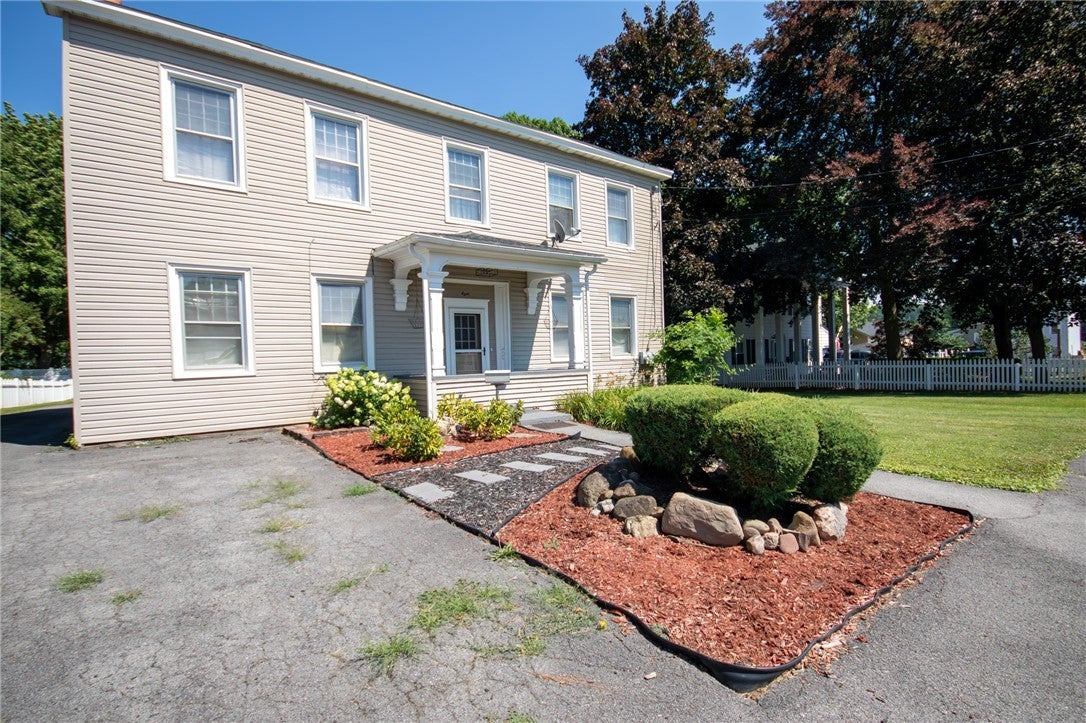 8 Phelps Street