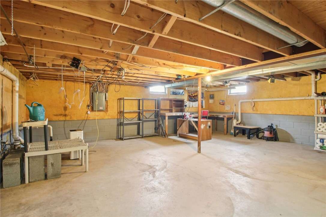 180 Haskins Lane, Greece, New York image 28