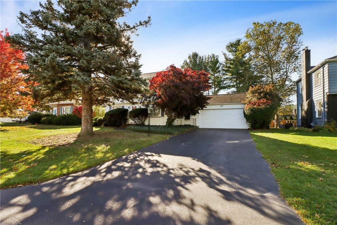 569 Barry Road