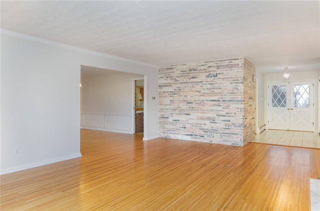 381 French Road, Pittsford, New York image 4