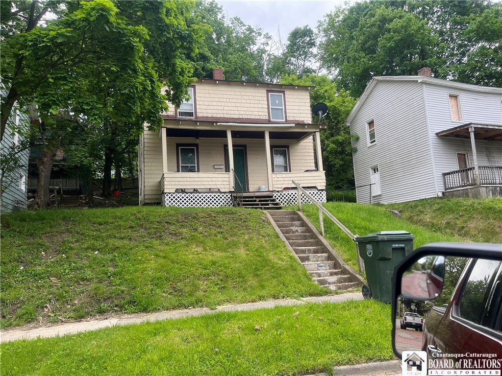 172 Barrows St, Jamestown, New York image 1