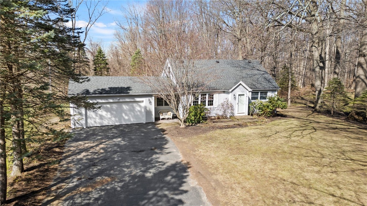 460 Thomar Drive, Webster, New York image 39