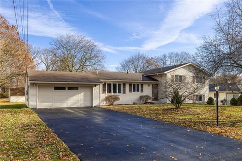 Homes For Sale - 254 Parkview Drive<br/> Penfield, NY 14625