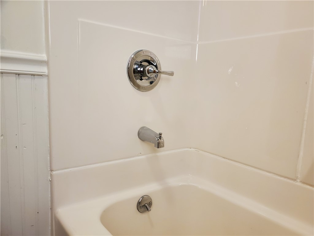 526 Winchester Street, Rochester, New York image 36