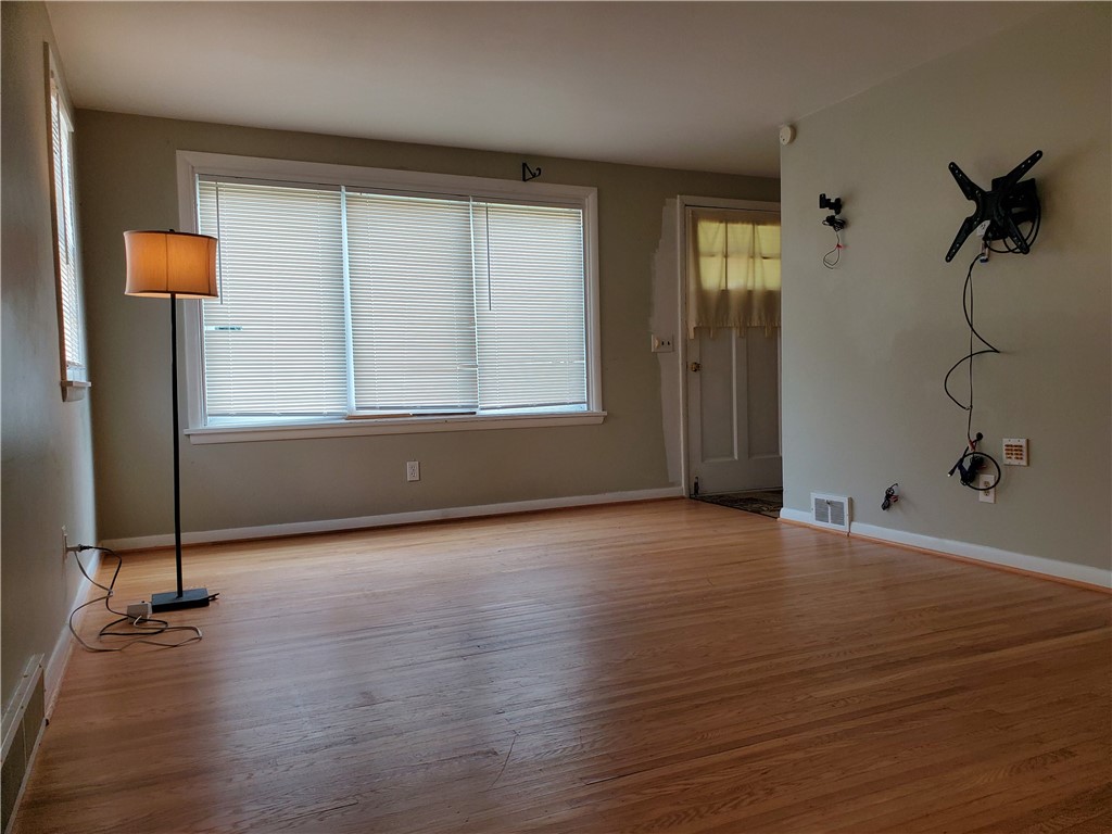526 Winchester Street, Rochester, New York image 27