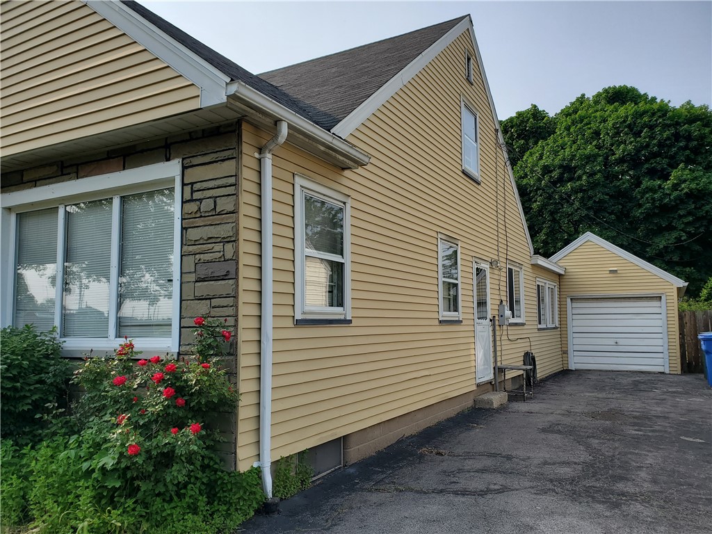 526 Winchester Street, Rochester, New York image 4