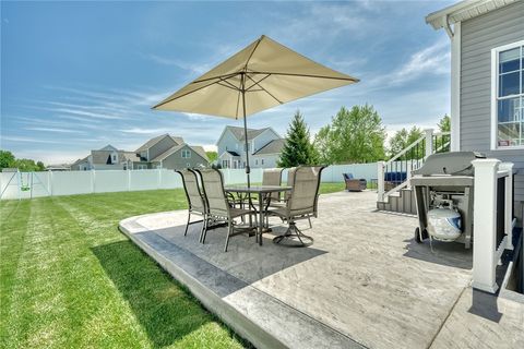 Tiny photo for 215 Emery Run, Greece, NY 14612 (MLS # R1684387)