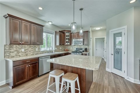 Tiny photo for 215 Emery Run, Greece, NY 14612 (MLS # R1684387)