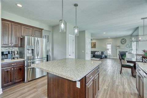 Tiny photo for 215 Emery Run, Greece, NY 14612 (MLS # R1684387)