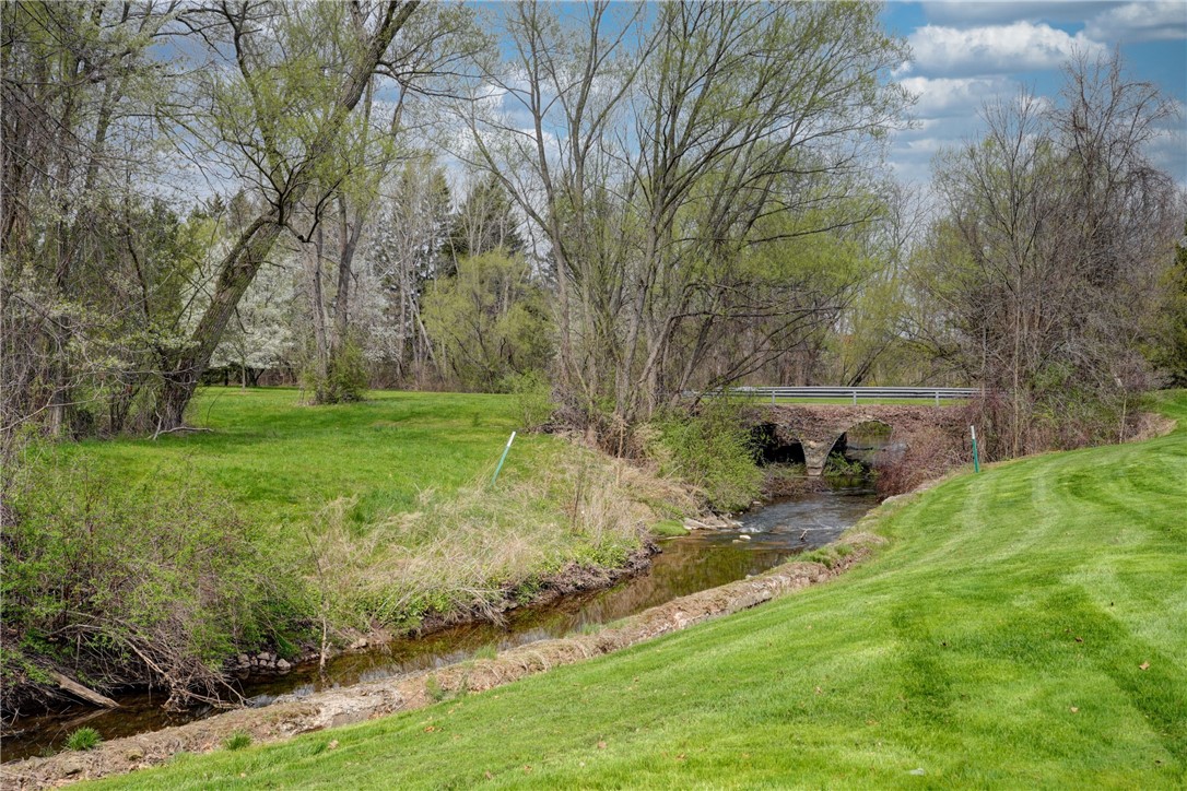66 Wood Run Commons, Greece, New York image 49