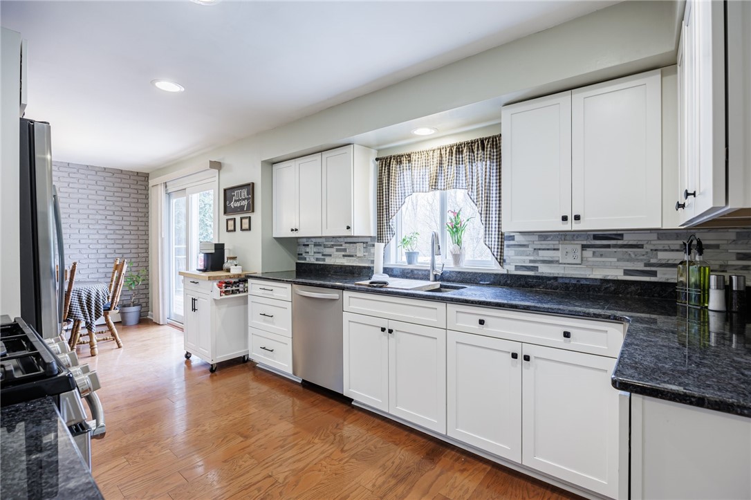 761 N Greece Road, Greece, New York image 10