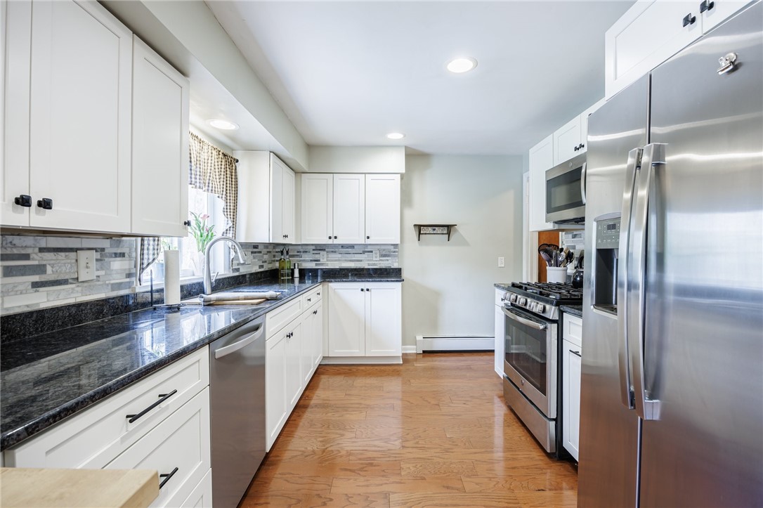 761 N Greece Road, Greece, New York image 8