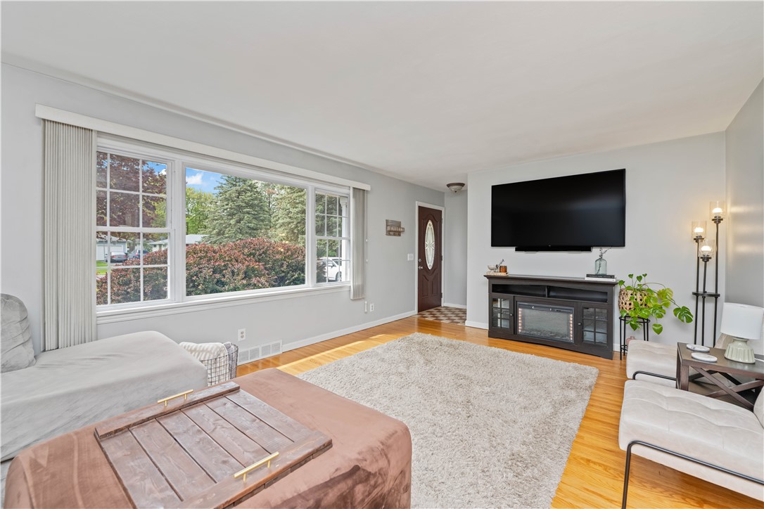 33 Loderdale Road, Gates, New York image 6