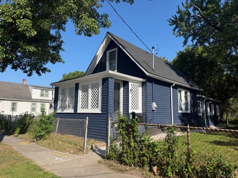 Photo of 860 Clifford Avenue, Rochester, NY 14621 (MLS # R1709909)