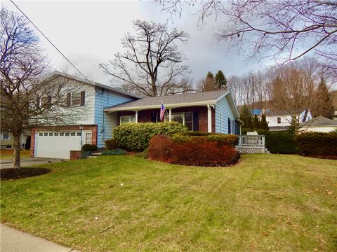 Photo of 29-31 Hudson Street, Oneonta, NY 13820 (MLS # R1582454)