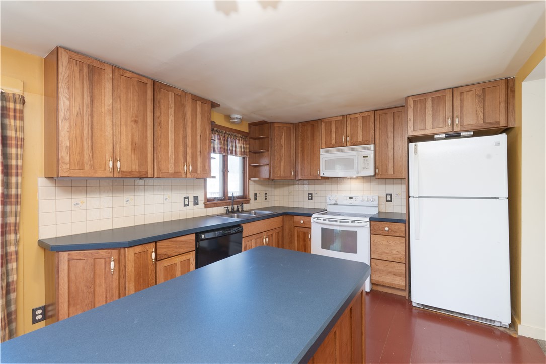 1551 Winterberry Court, Walworth, New York image 7