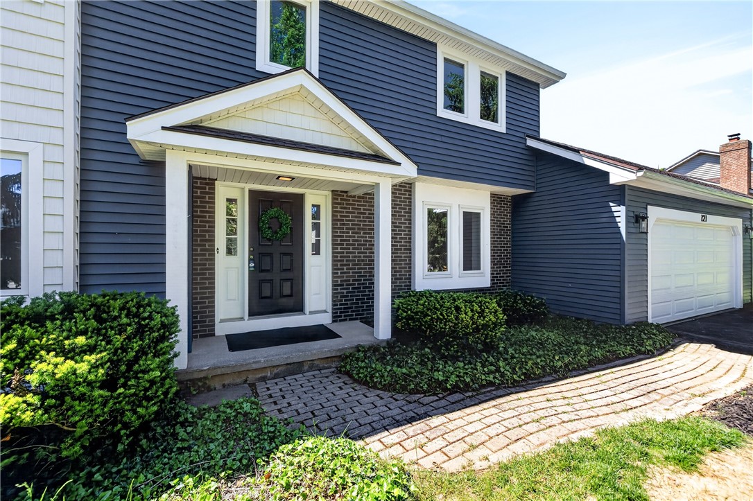 121 Caversham Woods