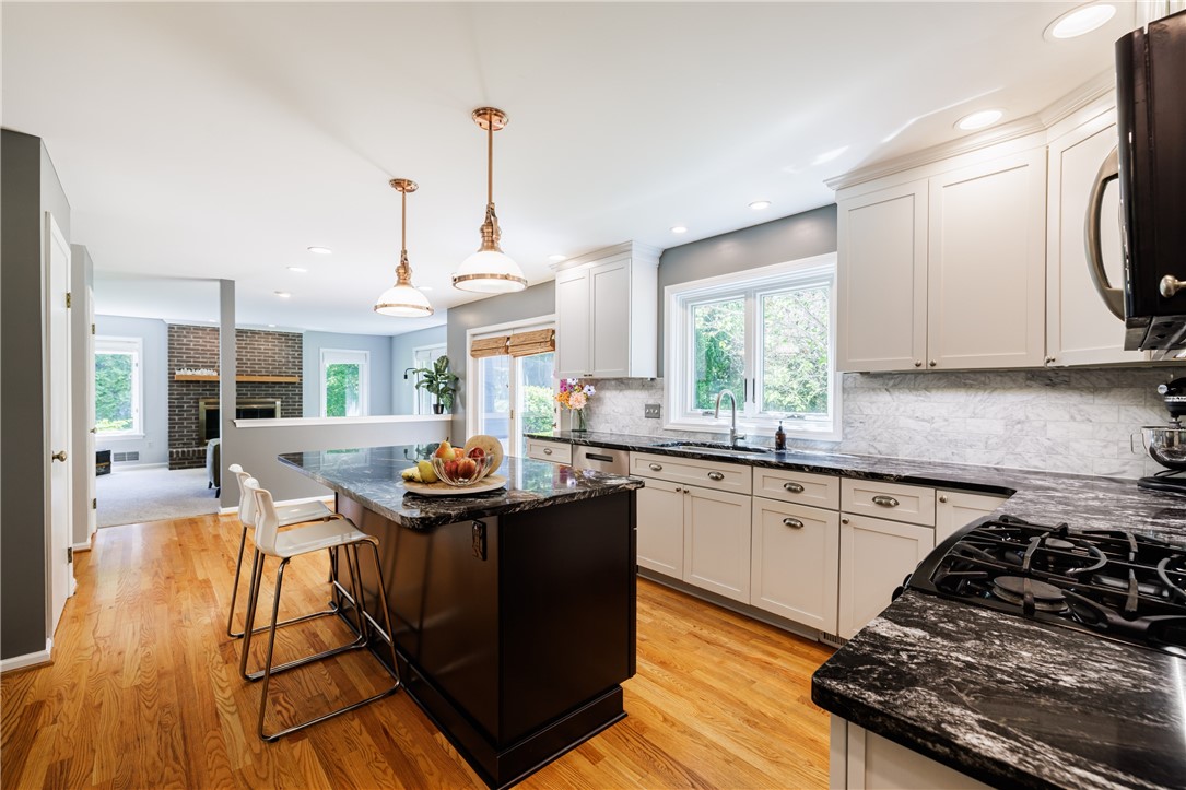 121 Caversham Woods