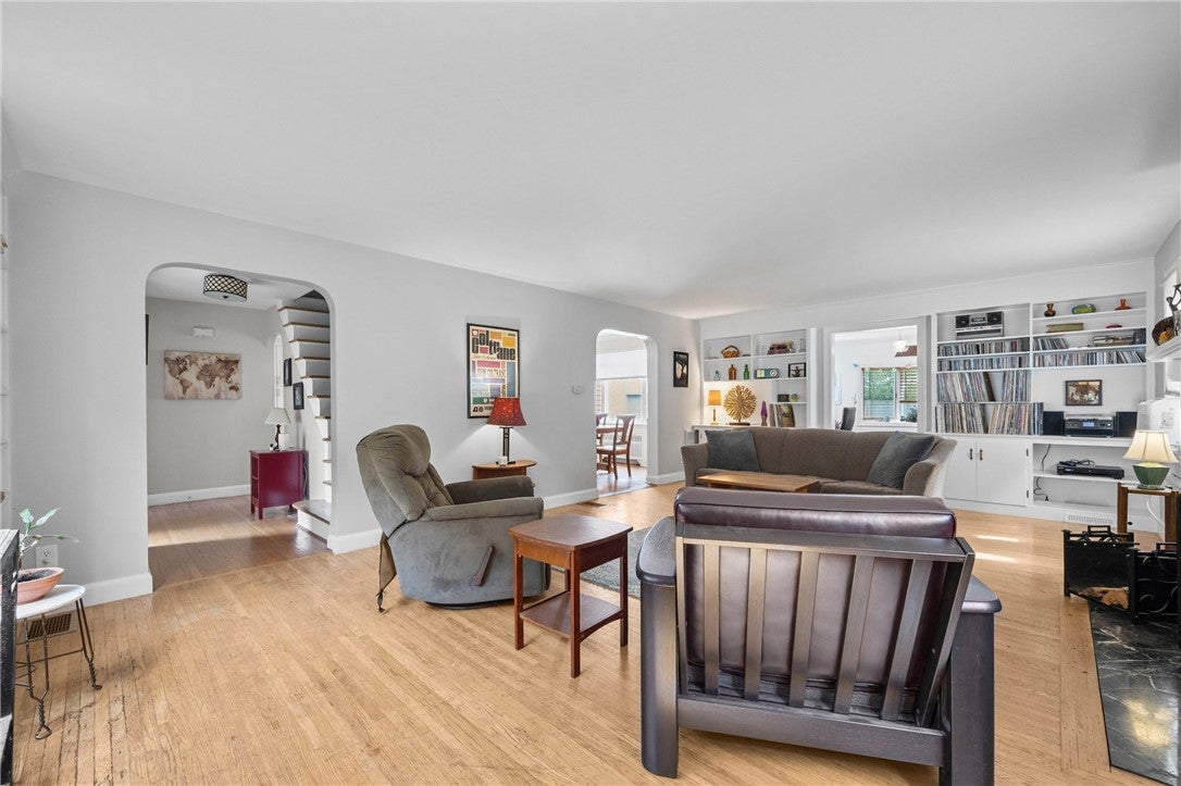 330 Rhinecliff Drive